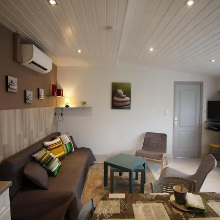 Gite A Avec Terrasse, Parking Privatif, Et A Proximite D'alsace Et Stations De Ski - Fr-1-589-275 *